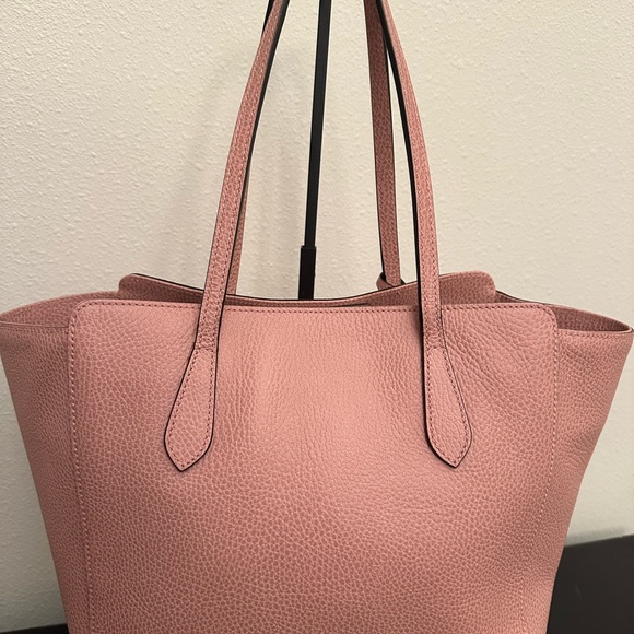 Authentic Gucci Swing Tote - Picture 2 of 16